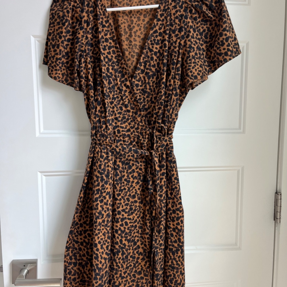 Madewell Flutter-Sleeve Wrap Mini Dress in Painted Leopard - Picture 6 of 8
